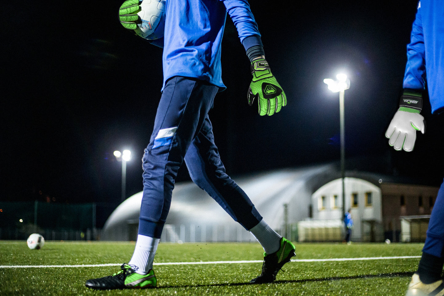 MAMBA Goalkeeper Gloves TR1