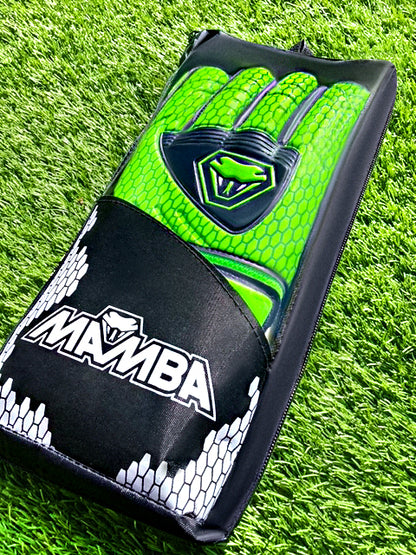 MAMBA Goalkeeper Gloves TR1